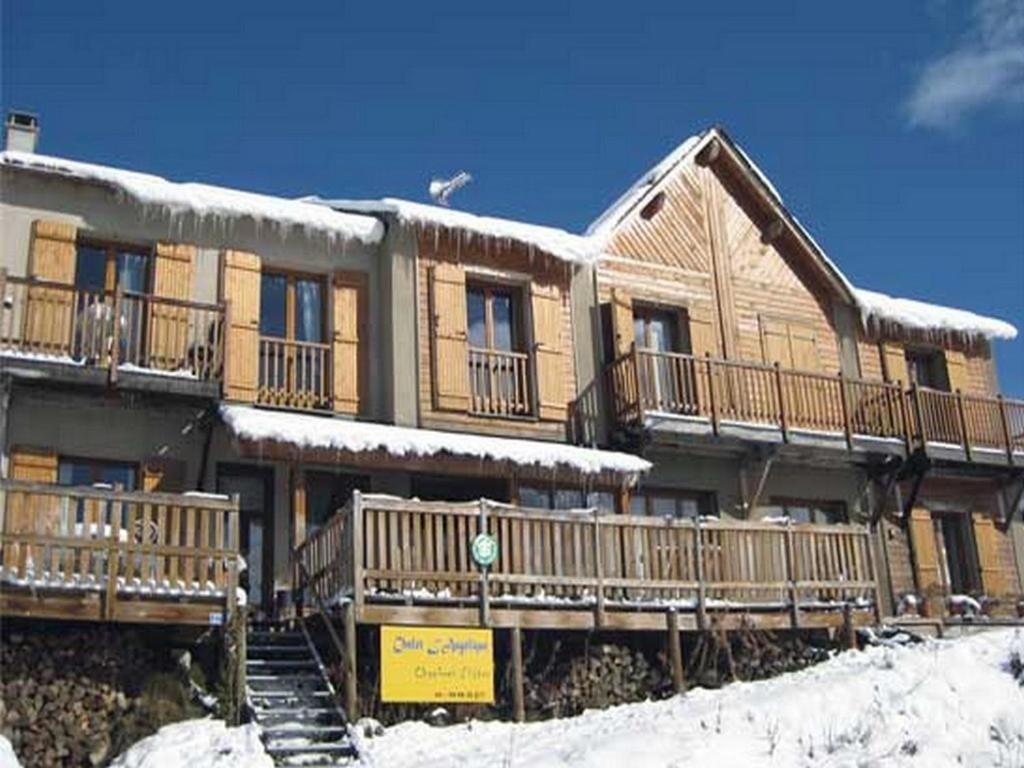 安琪莉小木屋旅馆 Bolquere Pyrenees 2000 外观 照片